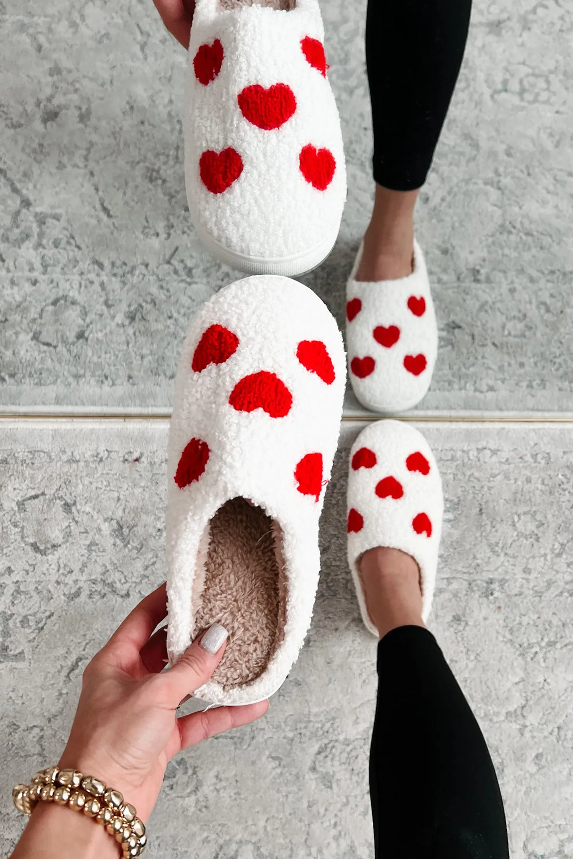 Dream Kind Of Love Fuzzy Heart Slippers (Ivory)