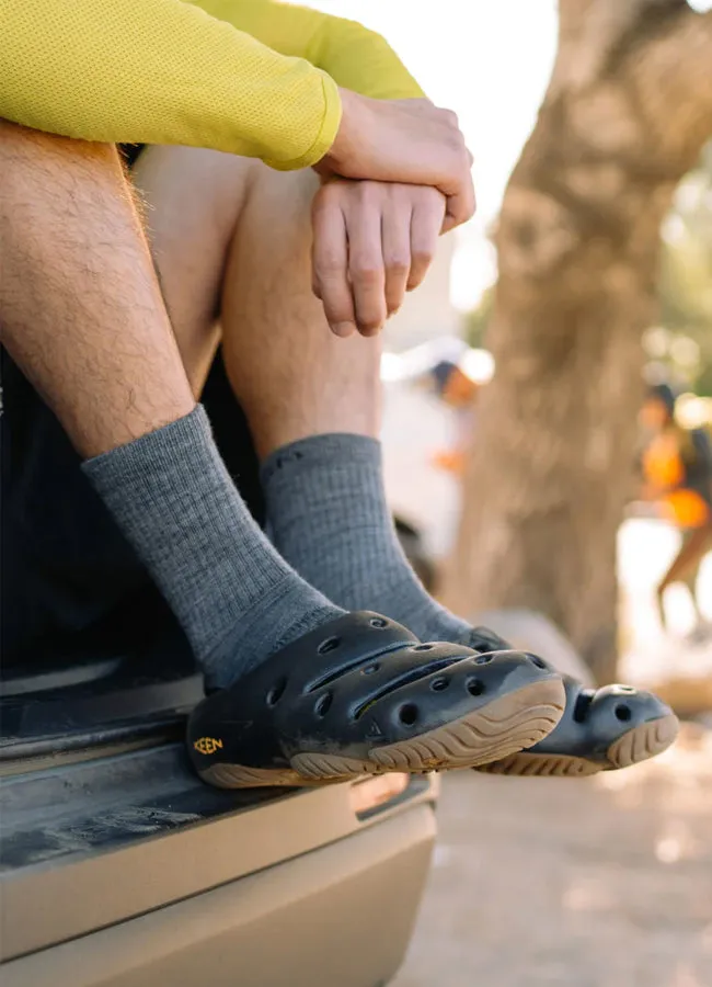Keen Men's Yogui Black Sandals